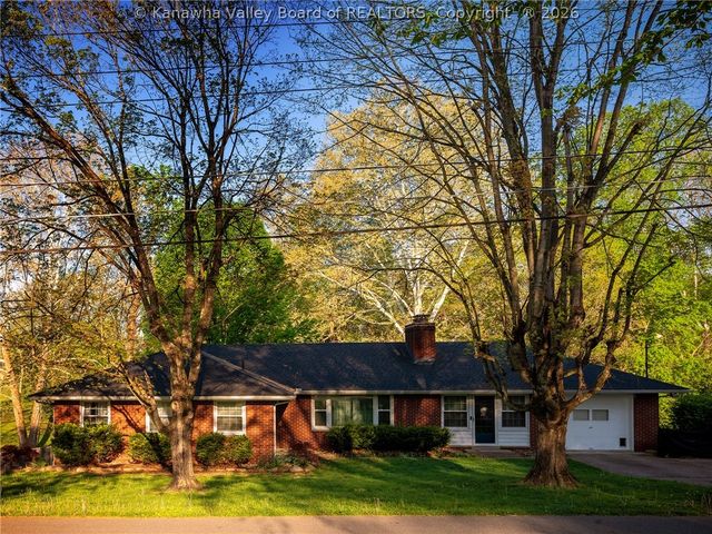 161 Oakwood Estates, Scott Depot, WV 25560