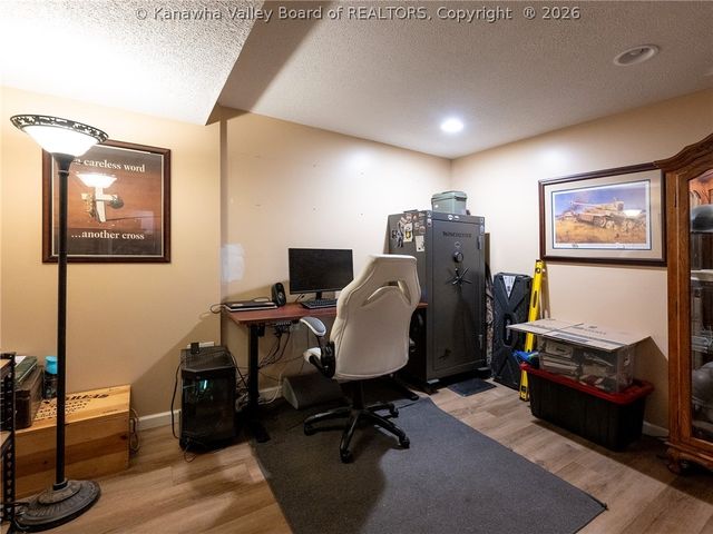 161 Oakwood Estates, Scott Depot, WV 25560