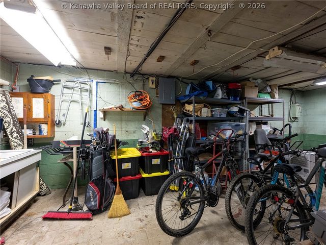 161 Oakwood Estates, Scott Depot, WV 25560