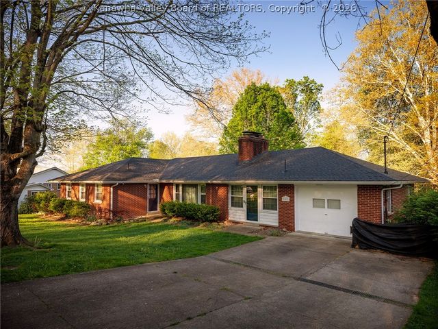 161 Oakwood Estates, Scott Depot, WV 25560