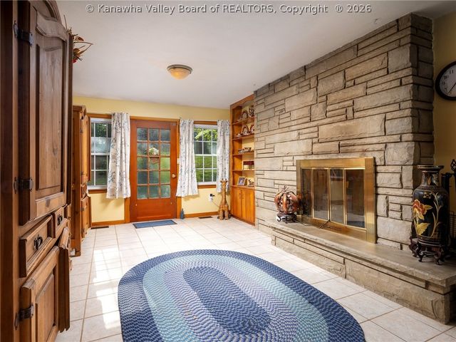 161 Oakwood Estates, Scott Depot, WV 25560