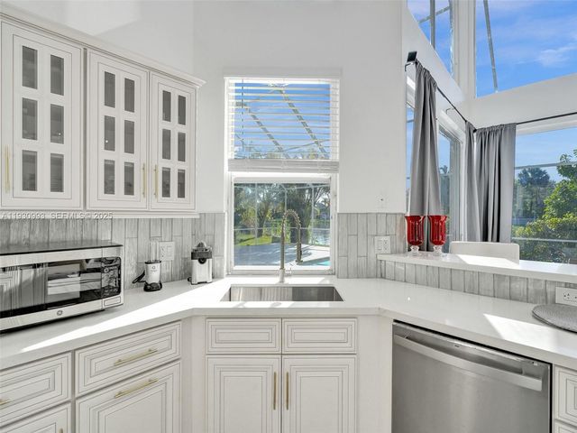 4310 NW 63rd Ave 4310, Coral Springs, FL 33067