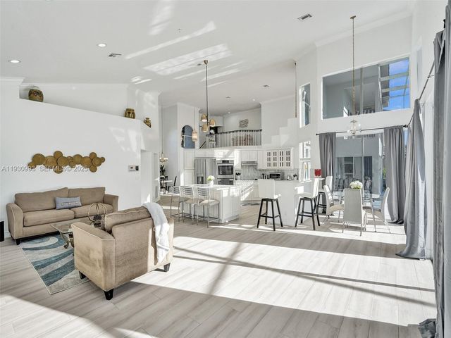 4310 NW 63rd Ave 4310, Coral Springs, FL 33067