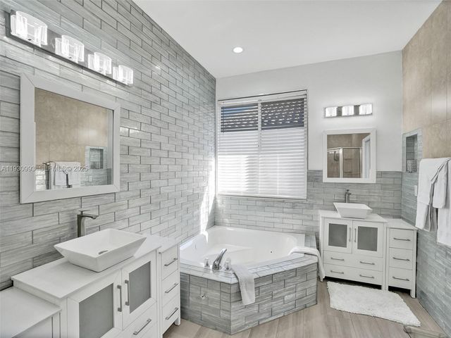 4310 NW 63rd Ave 4310, Coral Springs, FL 33067