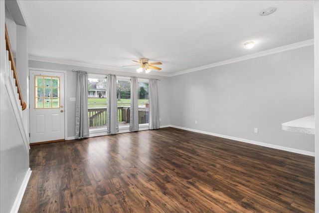 108 Park Place Court, Paris, KY 40361