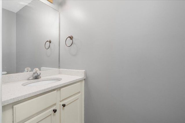 108 Park Place Court, Paris, KY 40361
