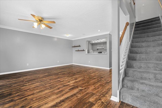 108 Park Place Court, Paris, KY 40361