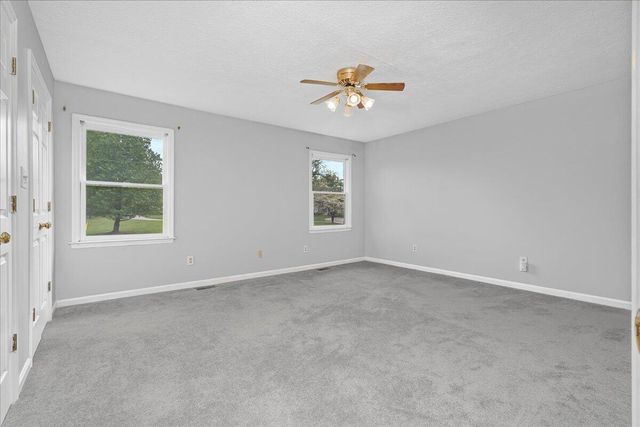 108 Park Place Court, Paris, KY 40361