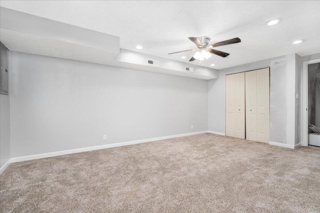 108 Park Place Court, Paris, KY 40361