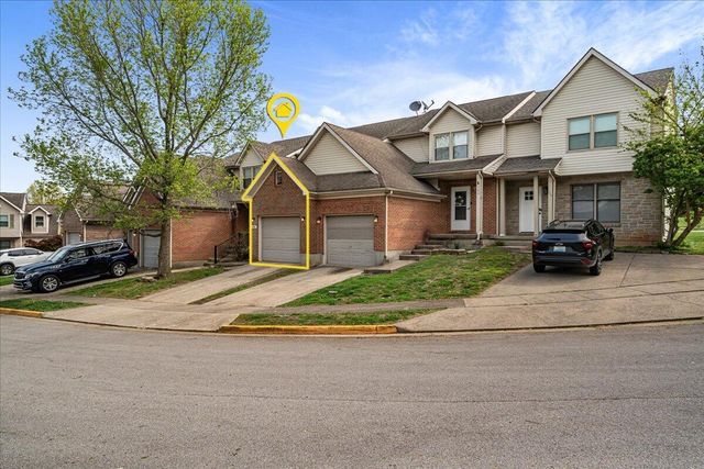 108 Park Place Court, Paris, KY 40361