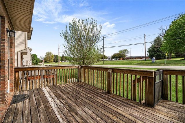 108 Park Place Court, Paris, KY 40361