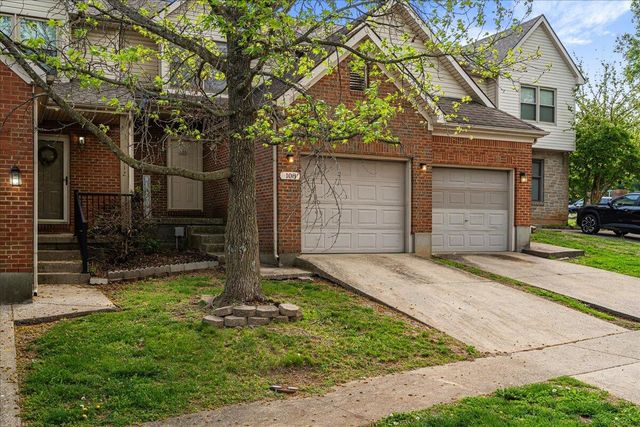 108 Park Place Court, Paris, KY 40361