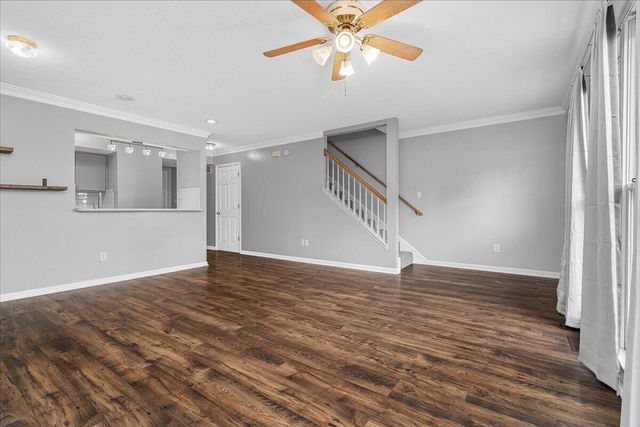 108 Park Place Court, Paris, KY 40361