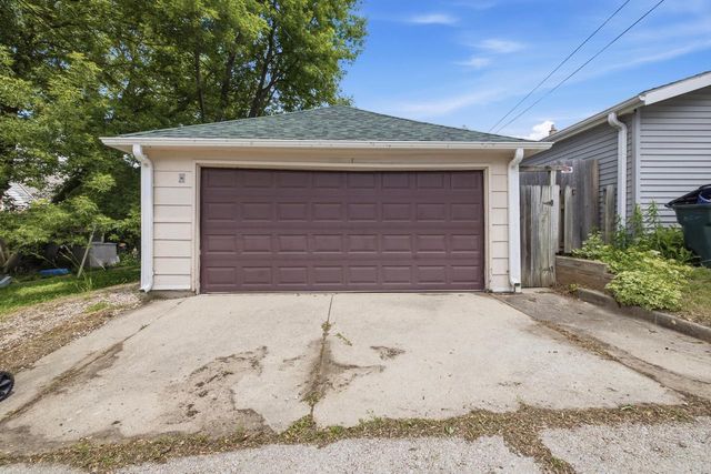 1321 Monroe AVENUE, South Milwaukee, WI 53172