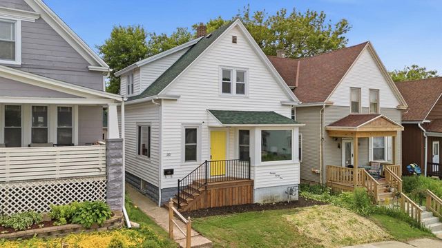 1321 Monroe AVENUE, South Milwaukee, WI 53172