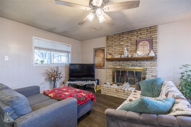 812 Sunset Drive, Clyde, TX 79510