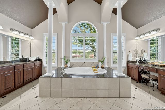 17950 Maui Sands, San Antonio, TX 78255