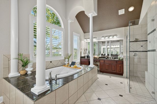 17950 Maui Sands, San Antonio, TX 78255