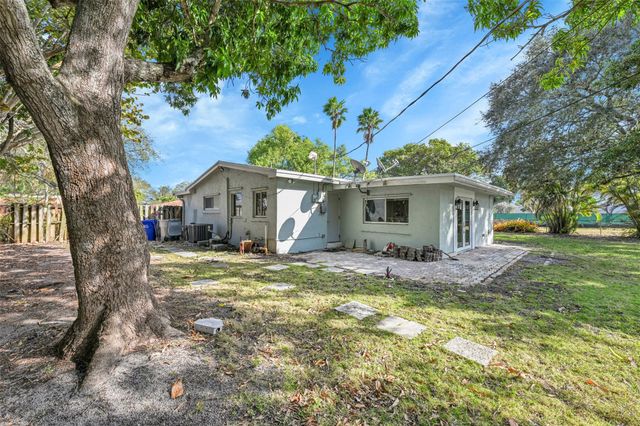 417 NE 10th Avenue, Pompano Beach, FL 33060