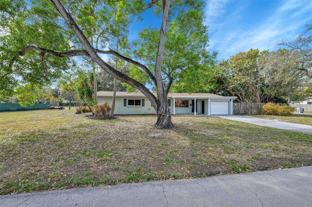 417 NE 10th Avenue, Pompano Beach, FL 33060