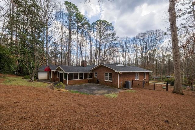 5498 Smoke Rise Drive, Smoke Rise, GA 30087