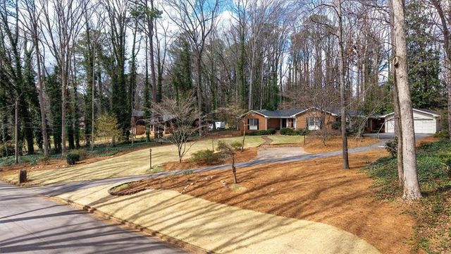 5498 Smoke Rise Drive, Smoke Rise, GA 30087