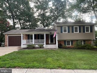 9811 HAMPTON LN, Fairfax, VA 22030