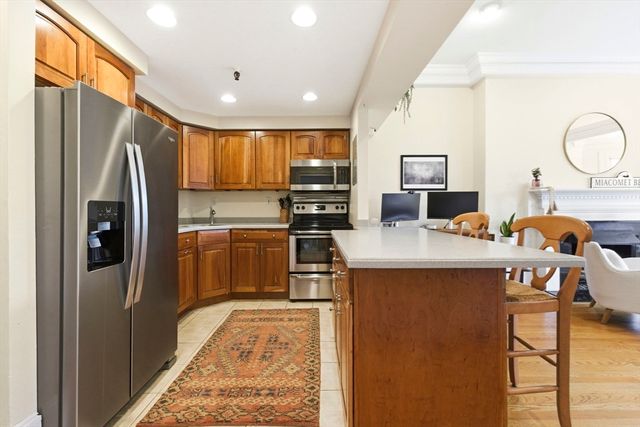 320 Commonwealth Avenue 41, Boston, MA 02115