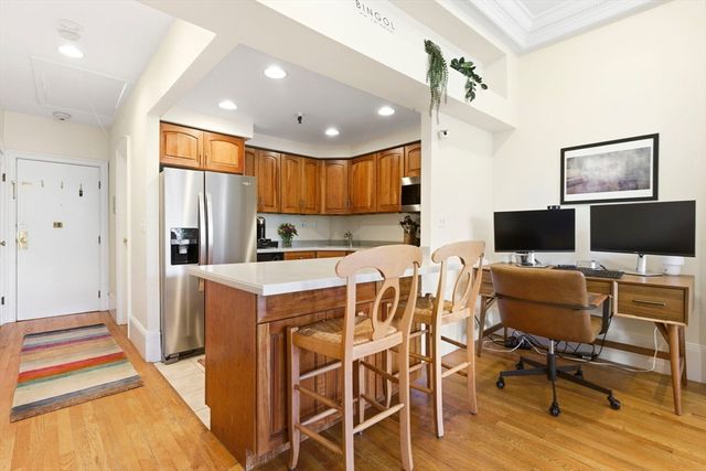 320 Commonwealth Avenue 41, Boston, MA 02115