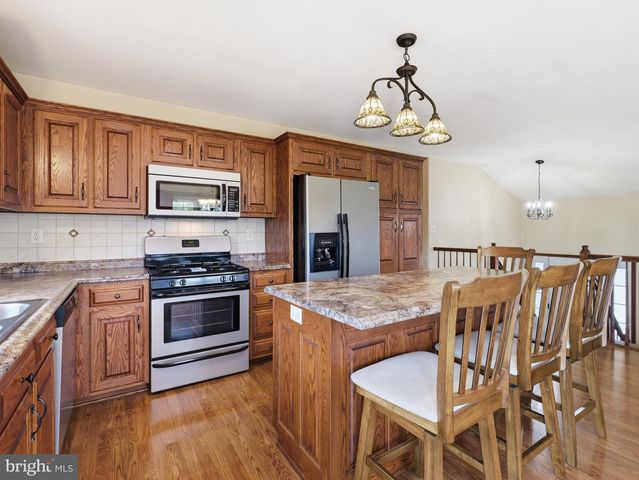 20 COLTON DR, Shippensburg, PA 17257