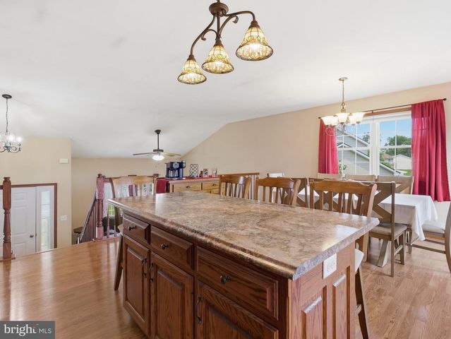 20 COLTON DR, Shippensburg, PA 17257