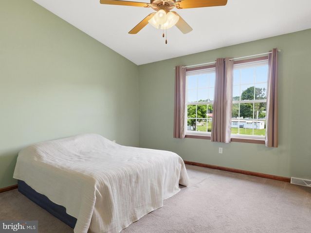 20 COLTON DR, Shippensburg, PA 17257