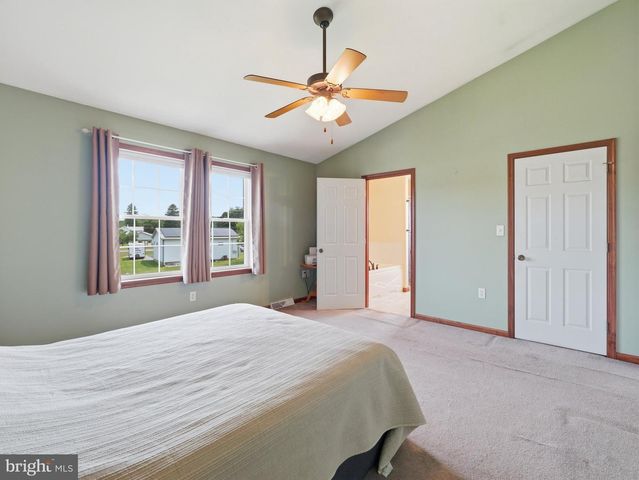 20 COLTON DR, Shippensburg, PA 17257
