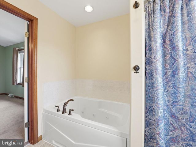 20 COLTON DR, Shippensburg, PA 17257