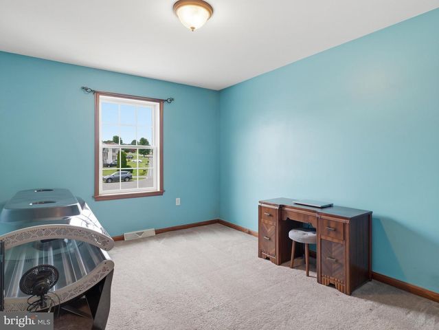 20 COLTON DR, Shippensburg, PA 17257