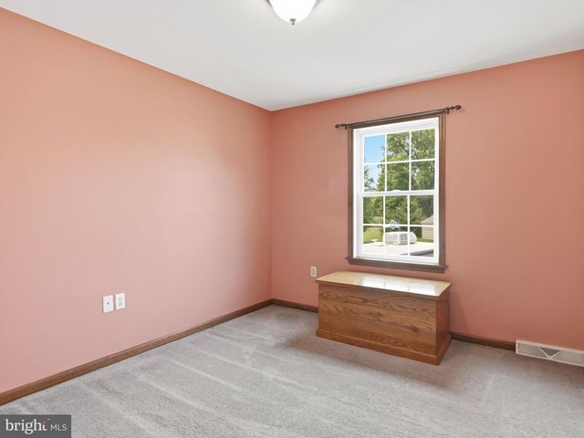 20 COLTON DR, Shippensburg, PA 17257