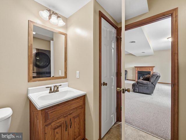 20 COLTON DR, Shippensburg, PA 17257