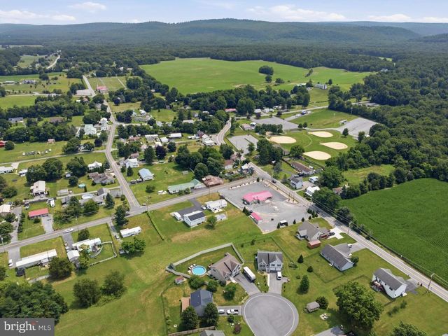 20 COLTON DR, Shippensburg, PA 17257