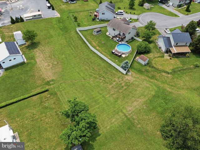 20 COLTON DR, Shippensburg, PA 17257