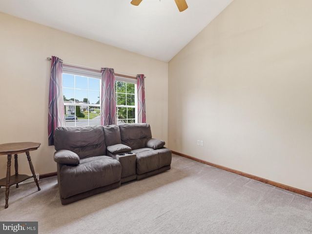 20 COLTON DR, Shippensburg, PA 17257