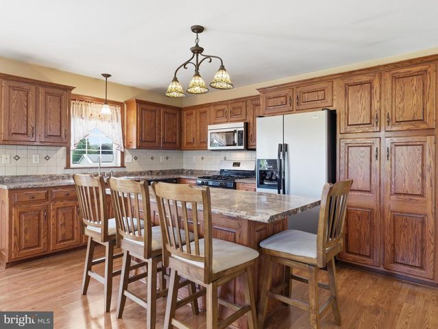 20 COLTON DR, Shippensburg, PA 17257