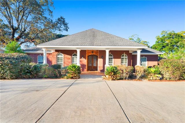 6220 Hickory Lane, Mobile, AL 36609