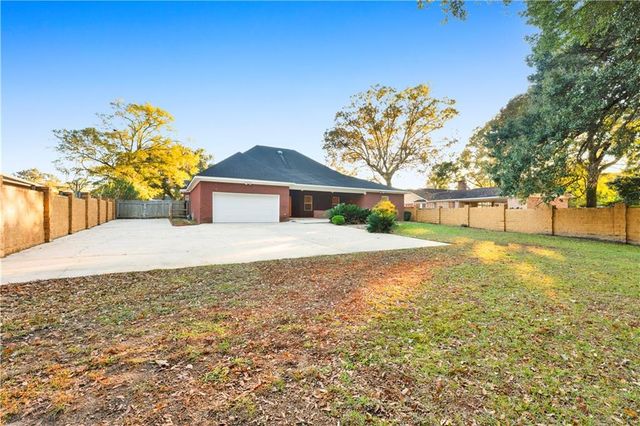 6220 Hickory Lane, Mobile, AL 36609