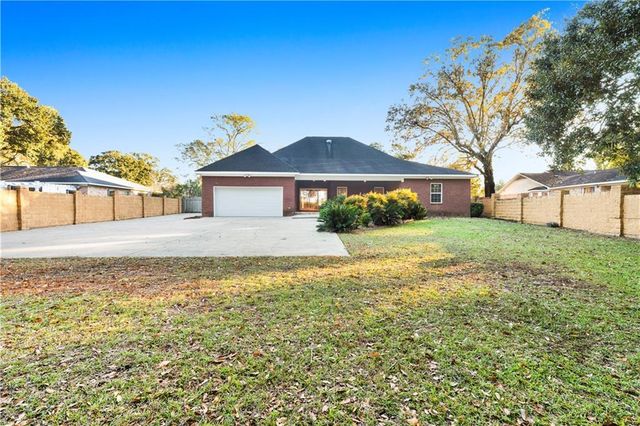 6220 Hickory Lane, Mobile, AL 36609