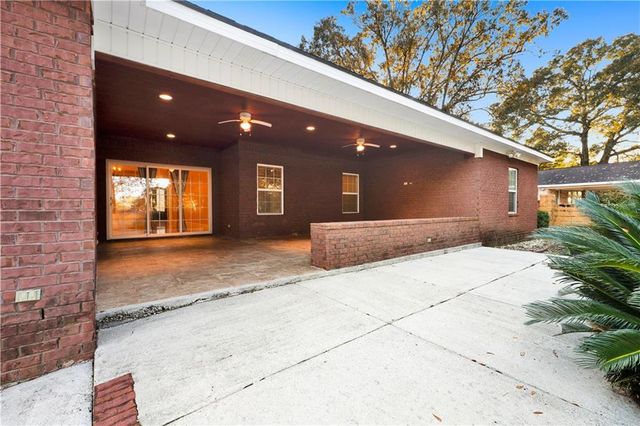 6220 Hickory Lane, Mobile, AL 36609