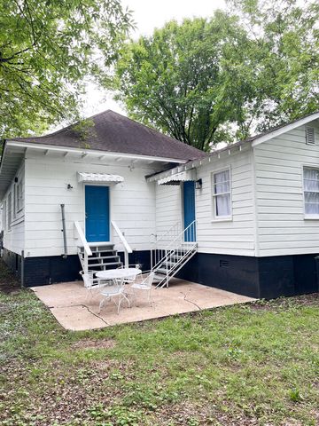 2205 Kirby Avenue, Chattanooga, TN 37404