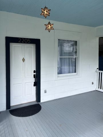 2205 Kirby Avenue, Chattanooga, TN 37404