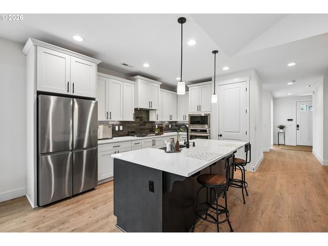 15333 Se LEGACY St, Happy Valley, OR 97086