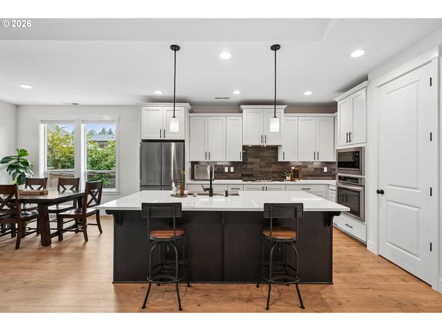 15333 Se LEGACY St, Happy Valley, OR 97086