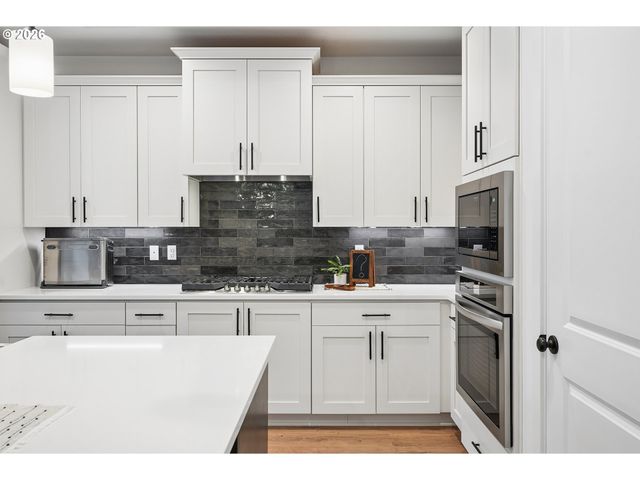 15333 Se LEGACY St, Happy Valley, OR 97086